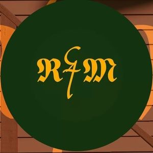 Meet your Posher, Eva